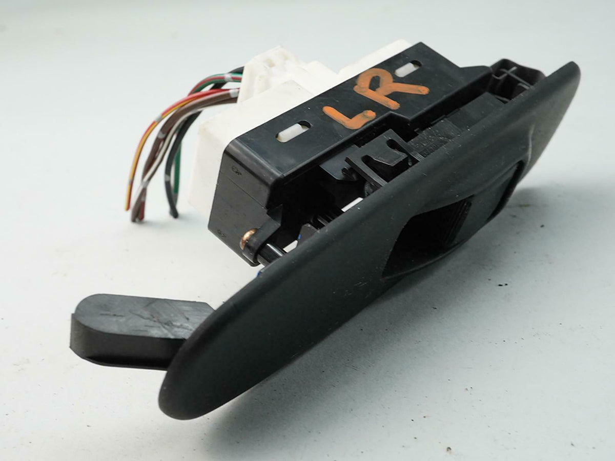 2002 - 2004 Isuzu Axiom Power Window Switch Control Rear Driver Left Lh Side