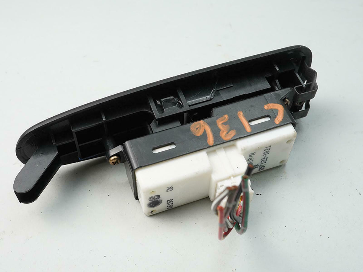 2002 - 2004 Isuzu Axiom Power Window Switch Control Rear Driver Left Lh Side