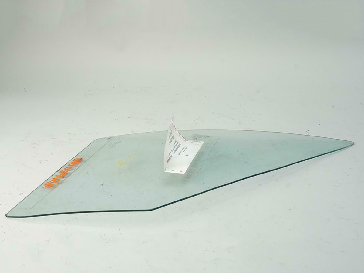 91-93 Dodge Shadow Convertible Window Glass Door Vent Front Right DV07922GT OEM