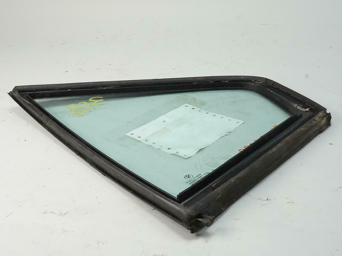 1998 - 2001 Bmw 7 Series E38 Window Glass Door Vent Rear Passenger Right OEM