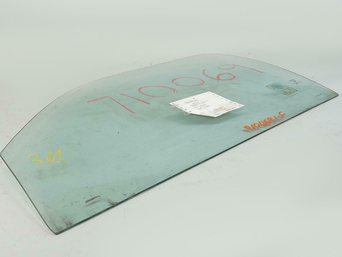93-99 Volkswagen Jetta A3 Sedan 4dr Door Glass Window Front Left 1HM845201 OEM