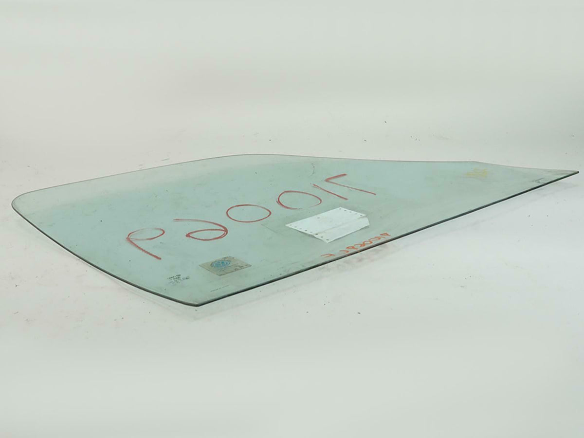 93-99 Volkswagen Jetta A3 Sedan 4dr Door Glass Window Front Left 1HM845201 OEM