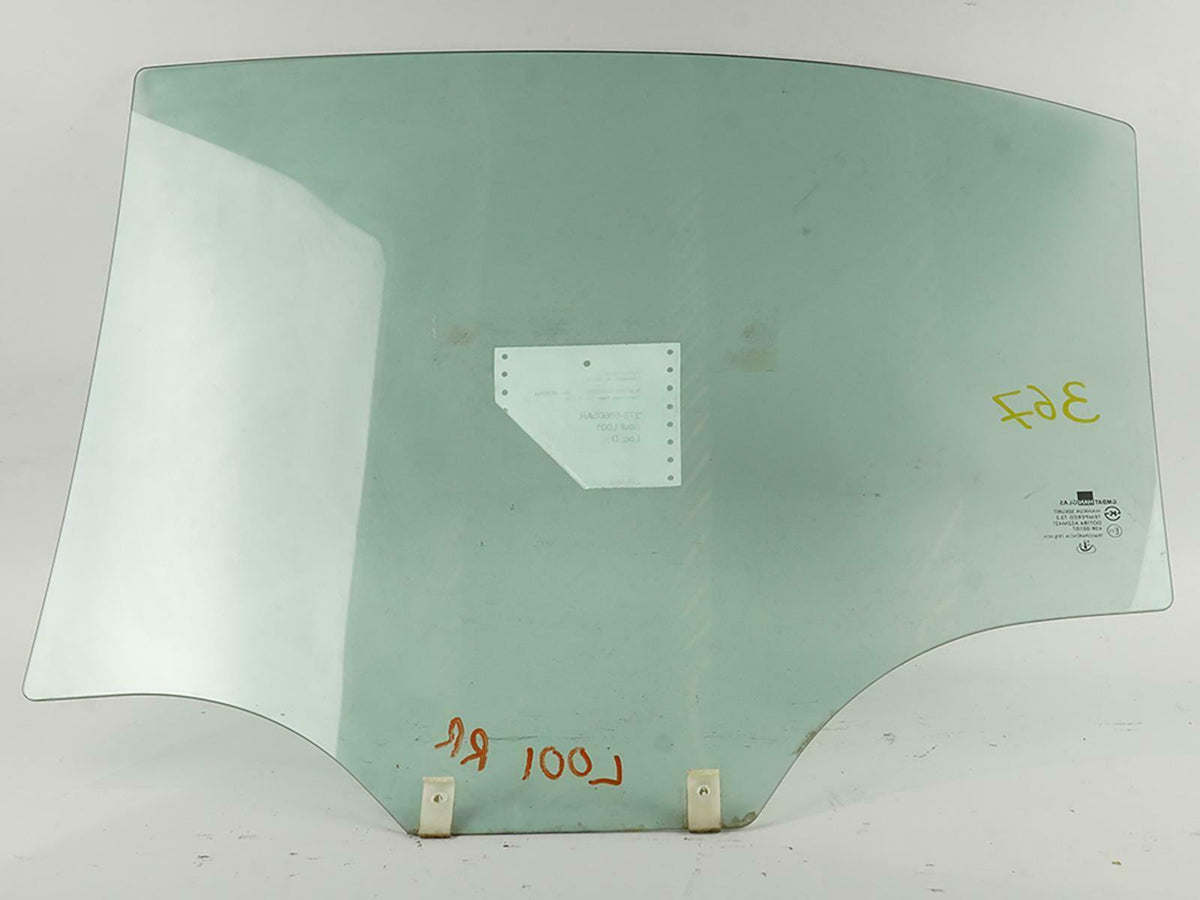 04-06 Suzuki Verona Sedan 4dr Door Glass Window Rear Right Side 8450386Z10 OEM