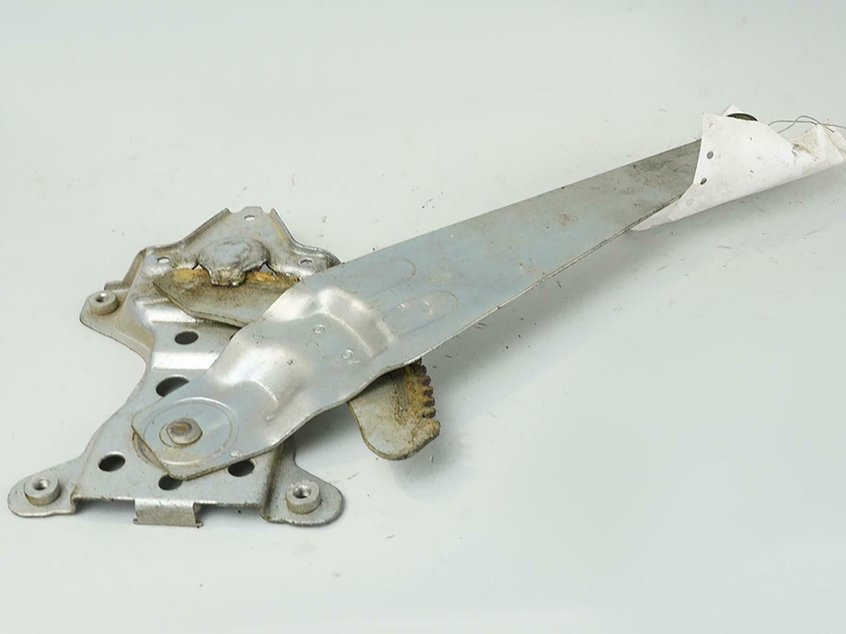 04-06 Scion XB Window Regulator Door Passenger Right Side Rear RH OEM