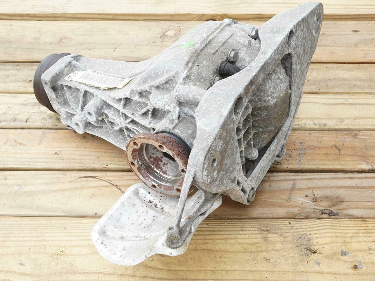 09-16 Audi A4 B8 Quattro Rear Differential Carrier 0BC500044 8K0501721A OEM