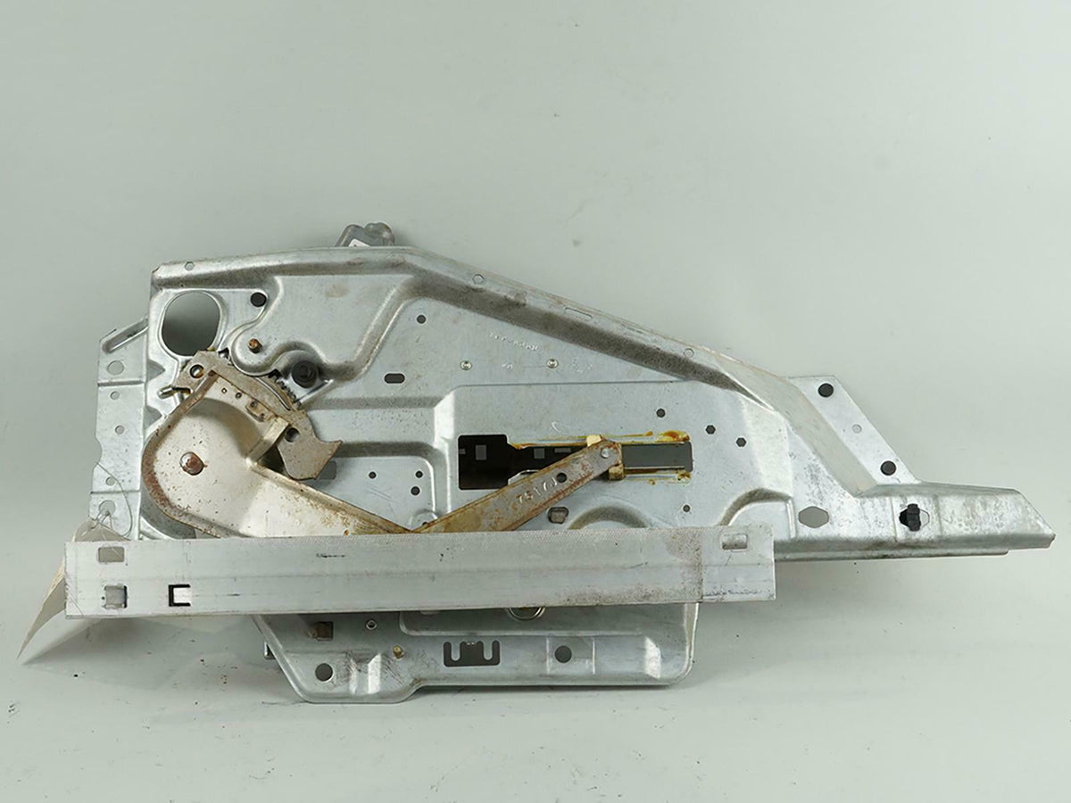 97-99 Oldsmobile Eighty Eight 88 Power Window Regulator W Motor Rear Right RH