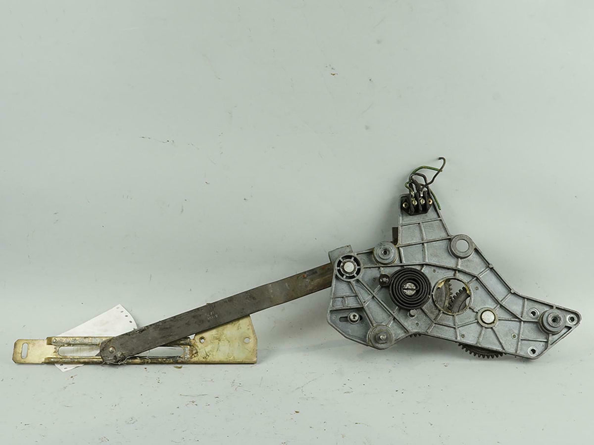 72 - 80 Mercedes Benz 450SEL R116 Manual Window Regulator Front Right OEM