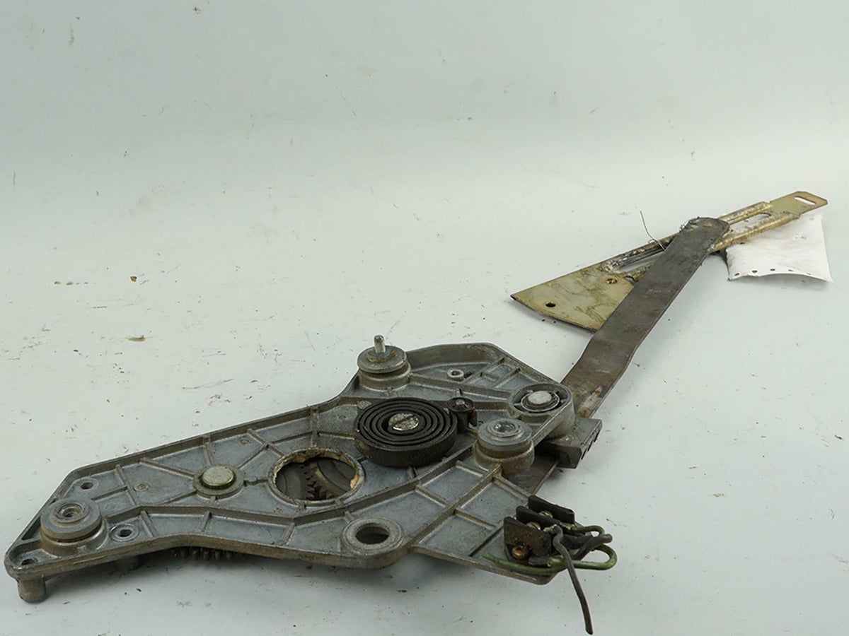 72 - 80 Mercedes Benz 450SEL R116 Manual Window Regulator Front Right OEM