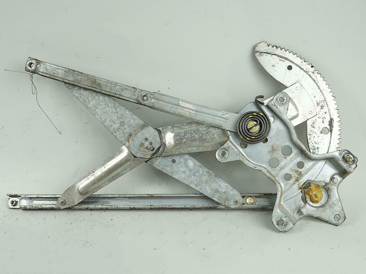 98-02 Toyota Corolla Window Regulator Door Front Passenger Right RH Side OEM