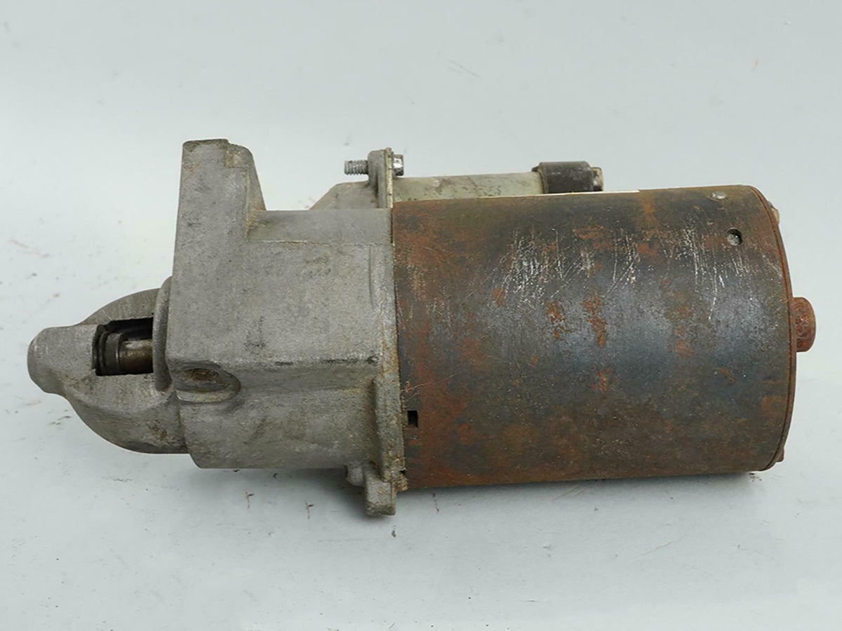 98-04 Volkswagen Passat 4 Cylinder Engine Starter Motor Valeo 68911024B OEM
