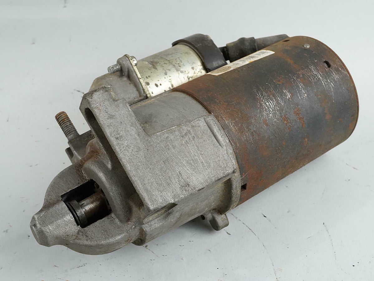 98-04 Volkswagen Passat 4 Cylinder Engine Starter Motor Valeo 68911024B OEM