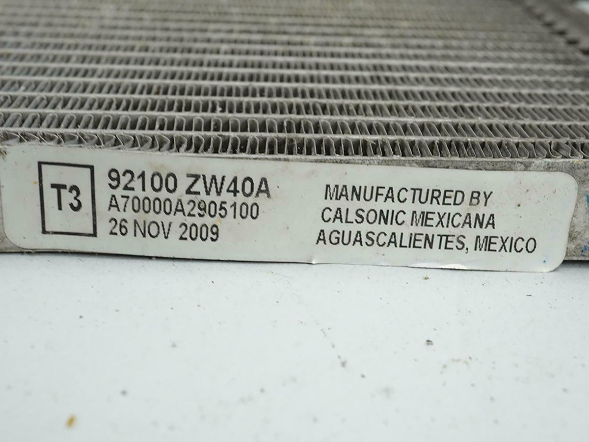 07 - 12 Nissan Versa Ac Condenser Air Conditioning Radiator Front Unit OEM