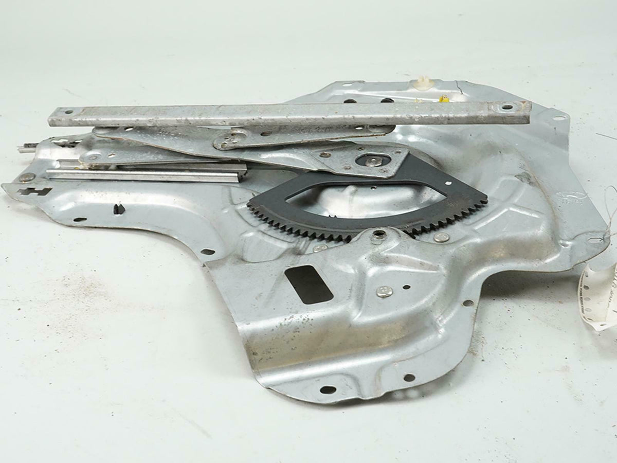 01 - 06 Hyundai Elantra Sedan Power Window Regulator W Door Handle Rear Rh