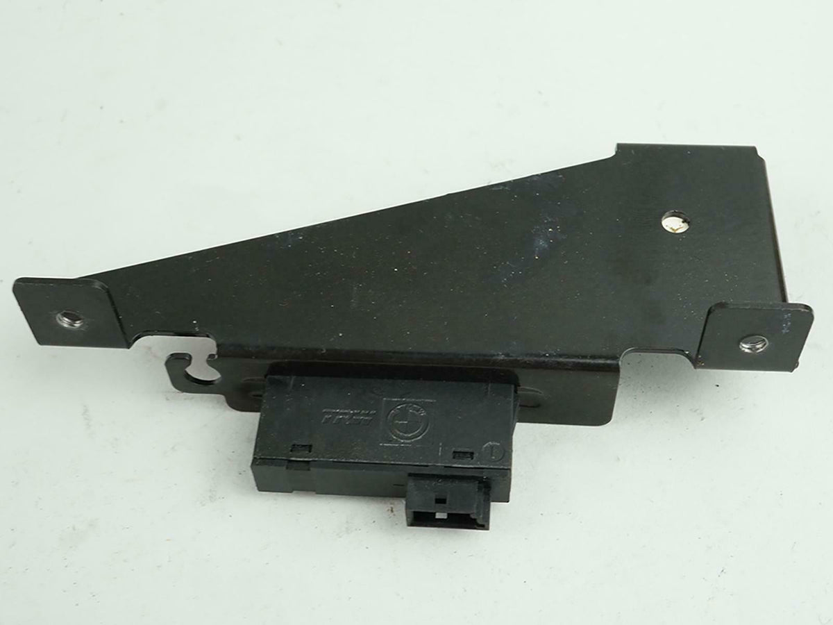 2006 - 2008 Bmw 7 Series E65 BaTTery Distribution Power Switch 61318379594 OEM