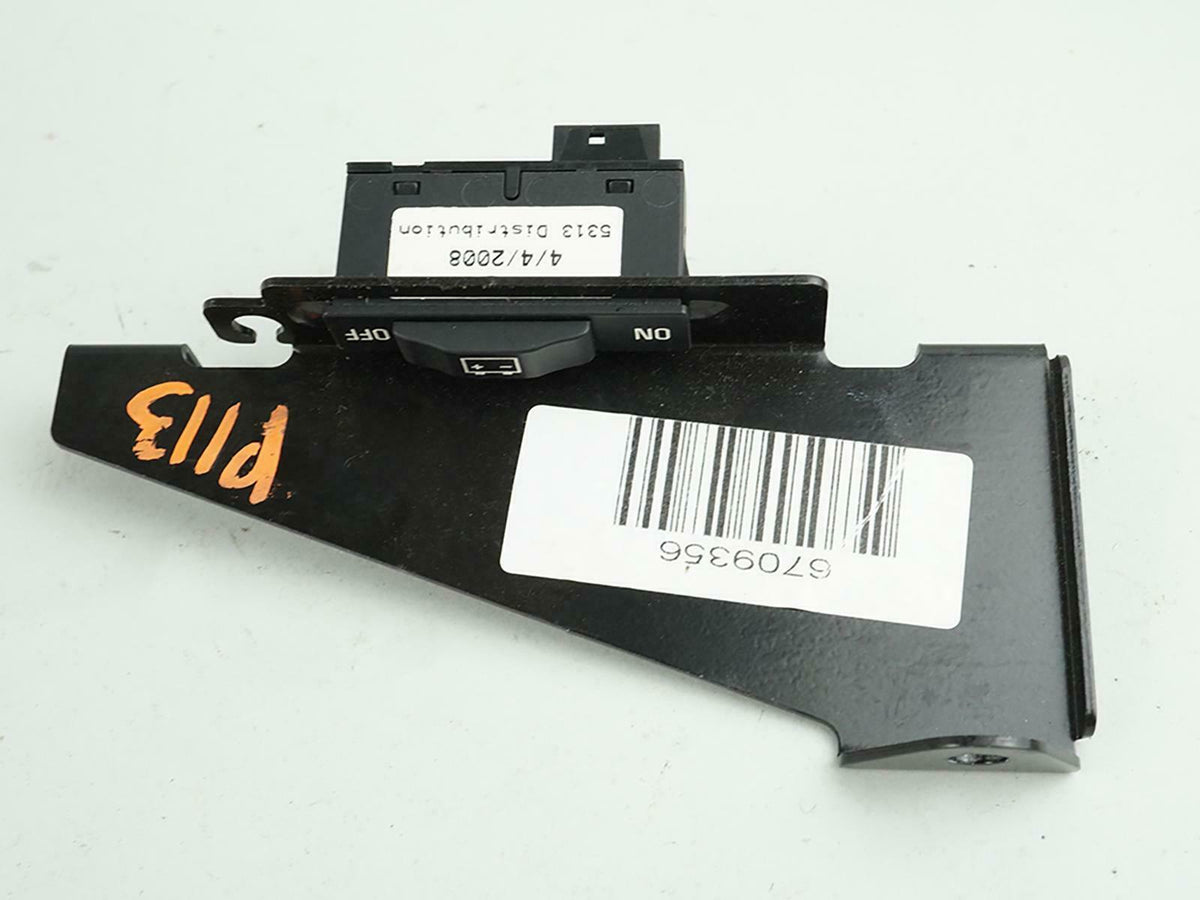 2006 - 2008 Bmw 7 Series E65 BaTTery Distribution Power Switch 61318379594 OEM