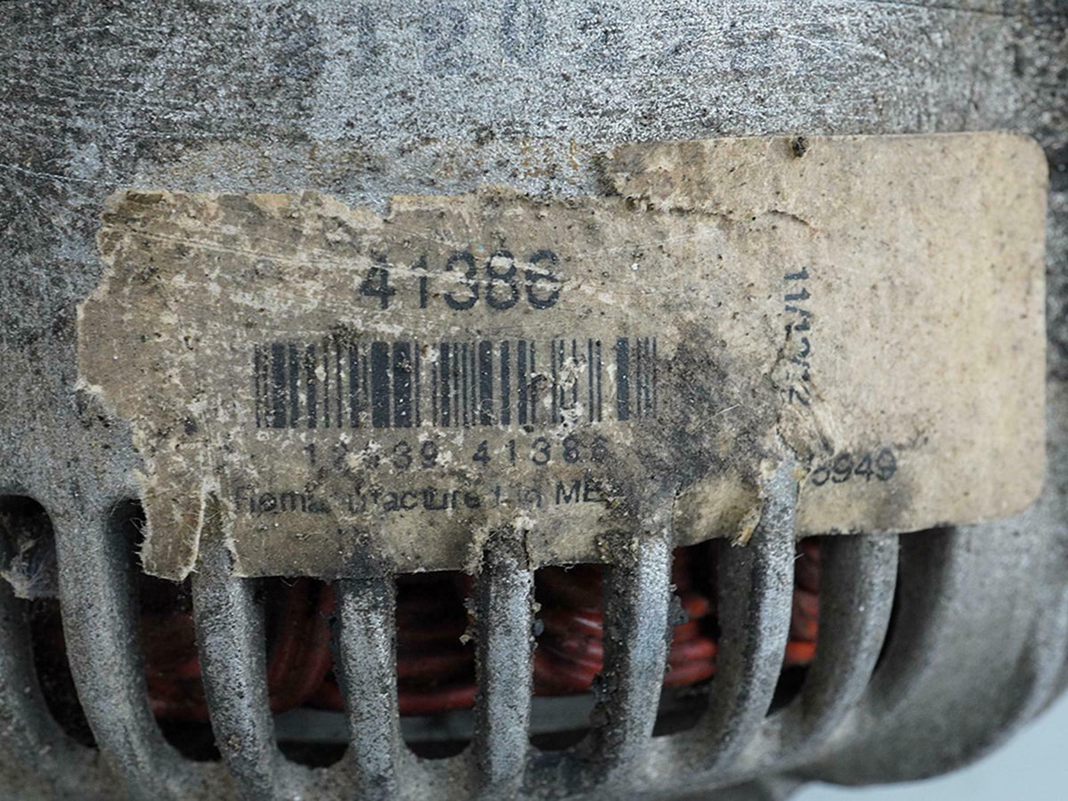 96-97 Toyota 4Runner 3.5 Liter AT 4WD Alternator Generator Engine Unit Front OEM