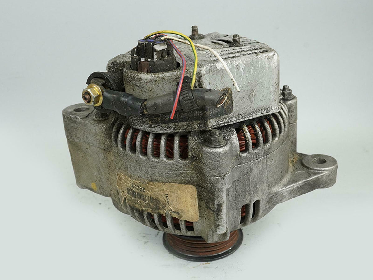 96-97 Toyota 4Runner 3.5 Liter AT 4WD Alternator Generator Engine Unit Front OEM