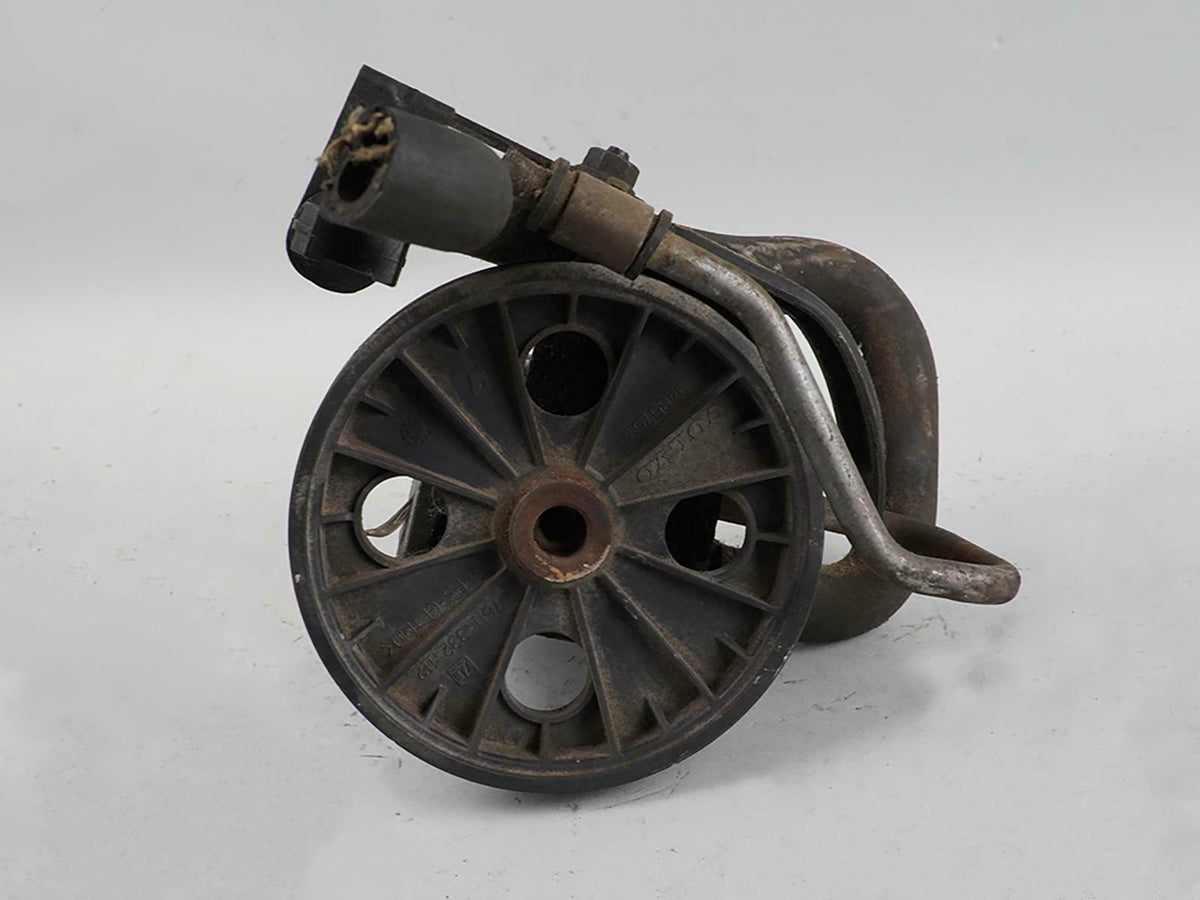 00 - 04 Volvo 40 Series Power Pump Motor Pulley 7611332112 Front OEM