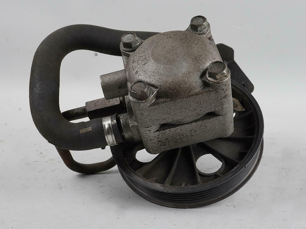 00 - 04 Volvo 40 Series Power Pump Motor Pulley 7611332112 Front OEM