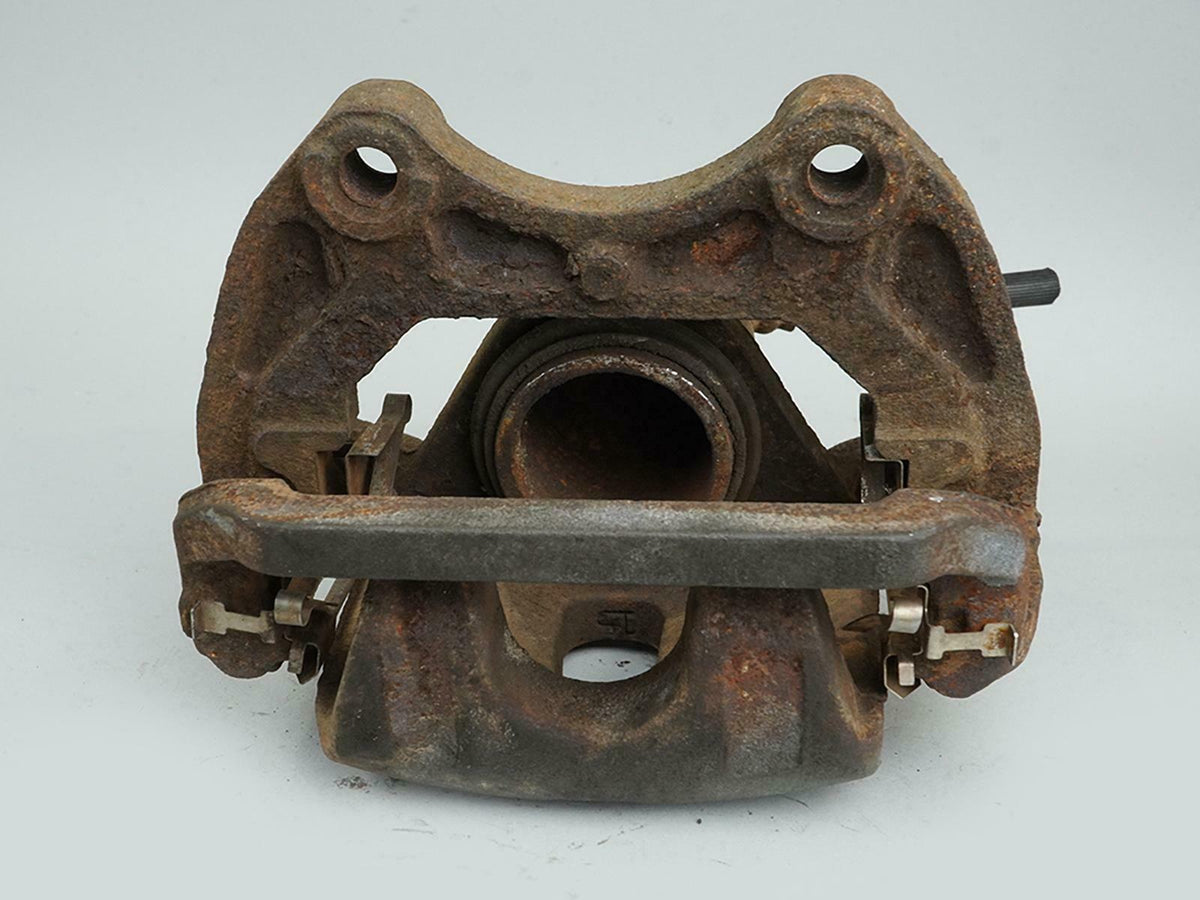04 - 05 Nissan Maxima Caliper Stop Brake Passenger Right Side Front Rh OEM