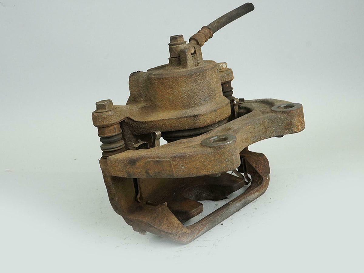 04 - 05 Nissan Maxima Caliper Stop Brake Passenger Right Side Front Rh OEM