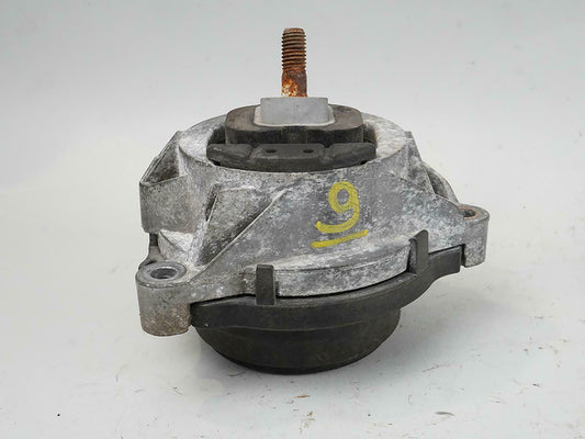2014 - 2016 Bmw 4 Series F32 Engine Mount Passenger Right Side Rh 685618401 OEM