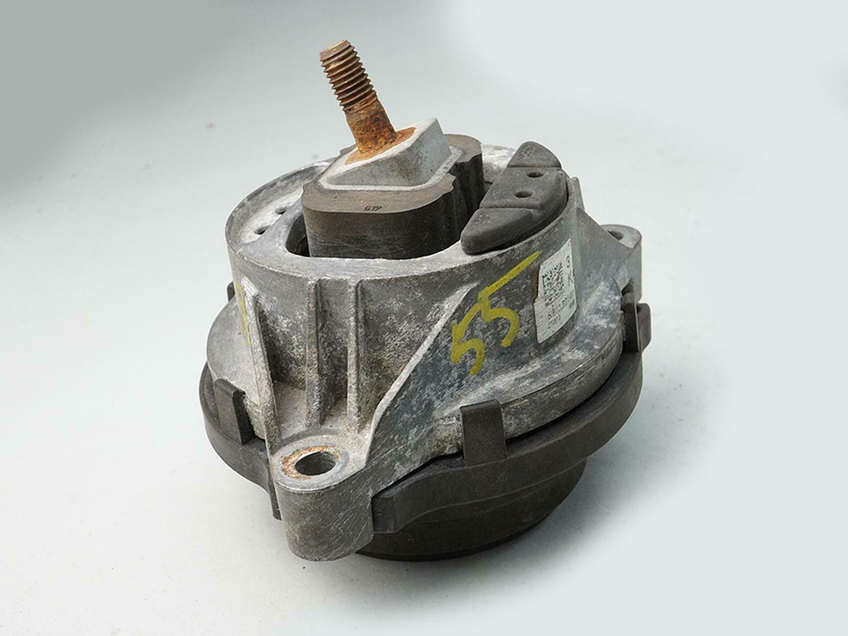 2014 - 2016 Bmw 4 Series F32 Engine Mount Driver Left Side 686382101 Lh OEM