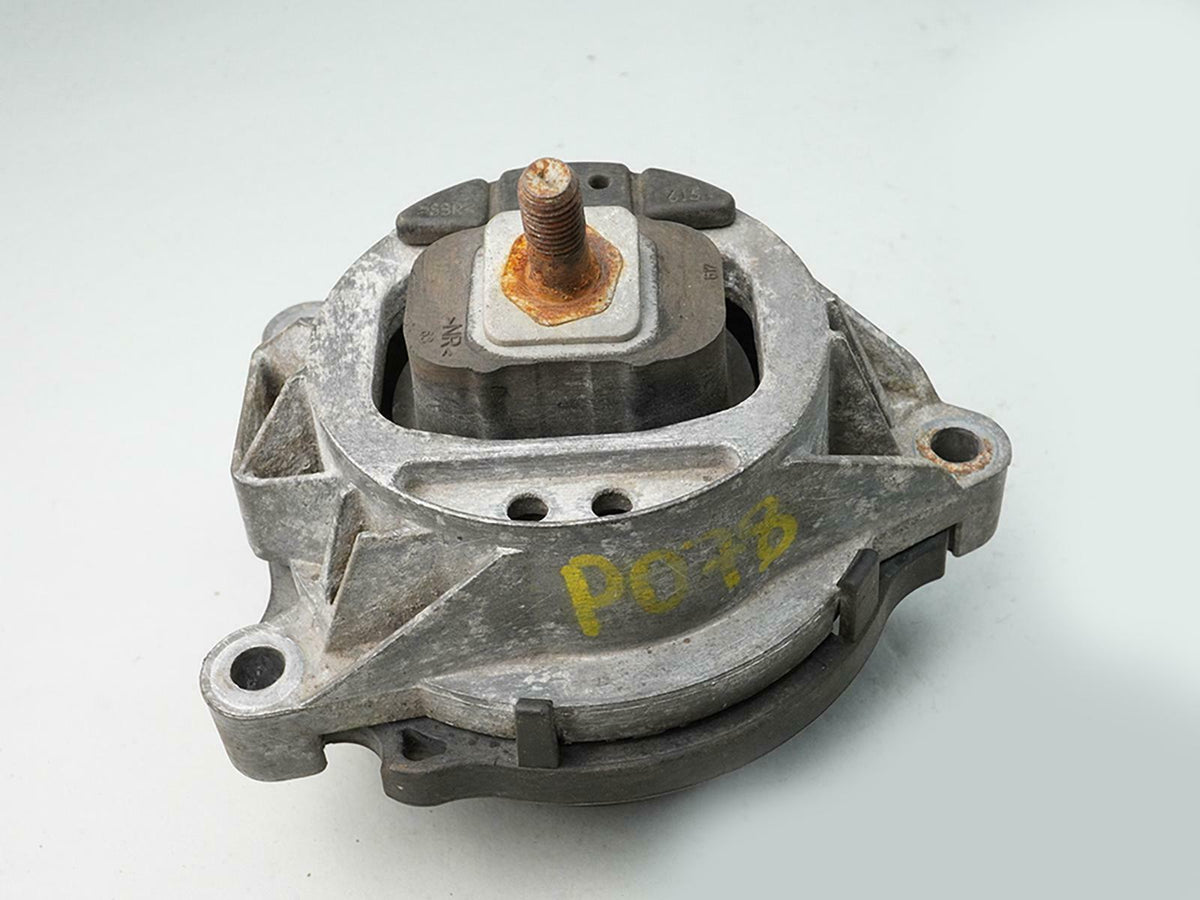 2014 - 2016 Bmw 4 Series F32 Engine Mount Driver Left Side 686382101 Lh OEM