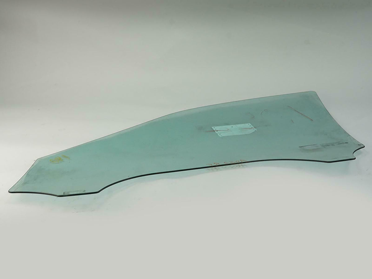 2004 - 2008 Cadillac SRX 4dr Door Glass Window Front Passenger 25715101 OEM