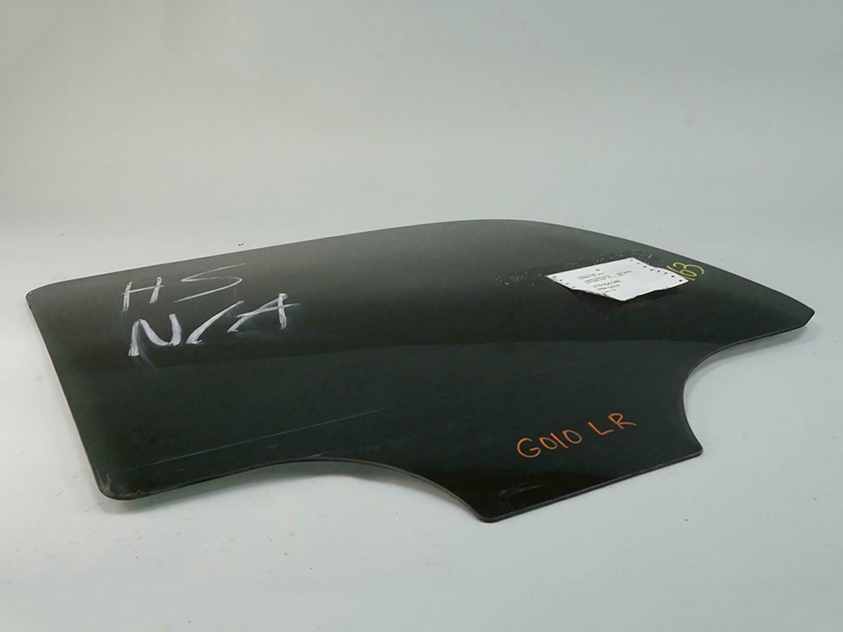00-06 Chevrolet Tahoe 4dr Door Window Glass Privacy Tint Rear LH 15181071 OEM