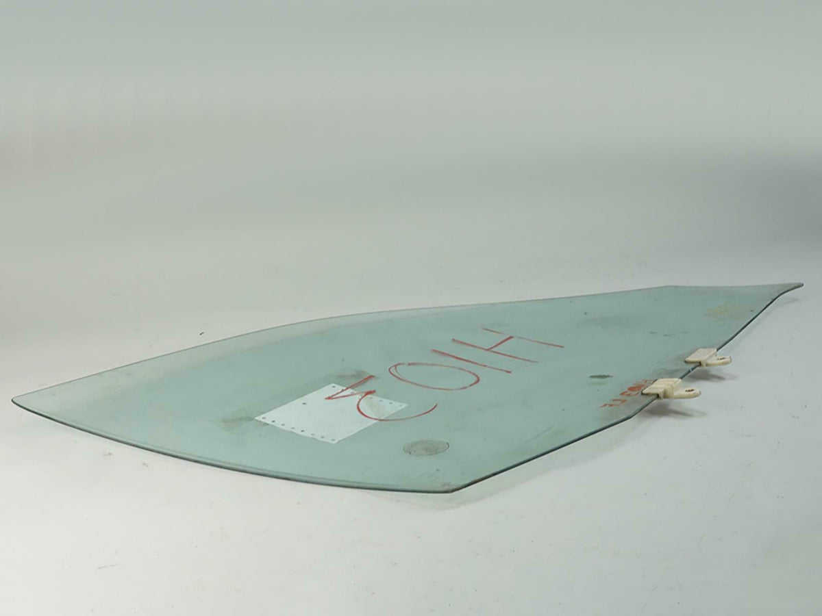 1998 - 1999 Nissan Altima Sedan Door Window Glass Front Driver 803009E000 OEM