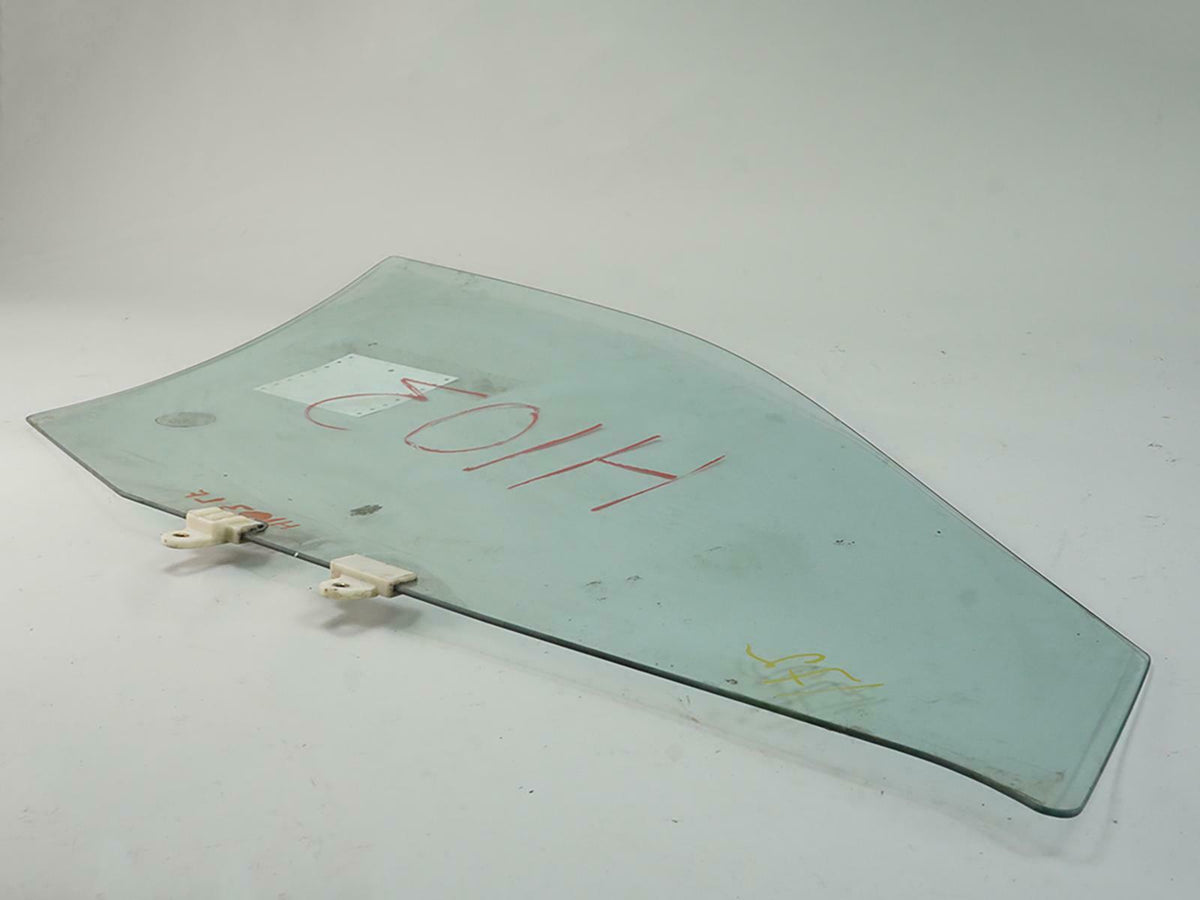 1998 - 1999 Nissan Altima Sedan Door Window Glass Front Driver 803009E000 OEM