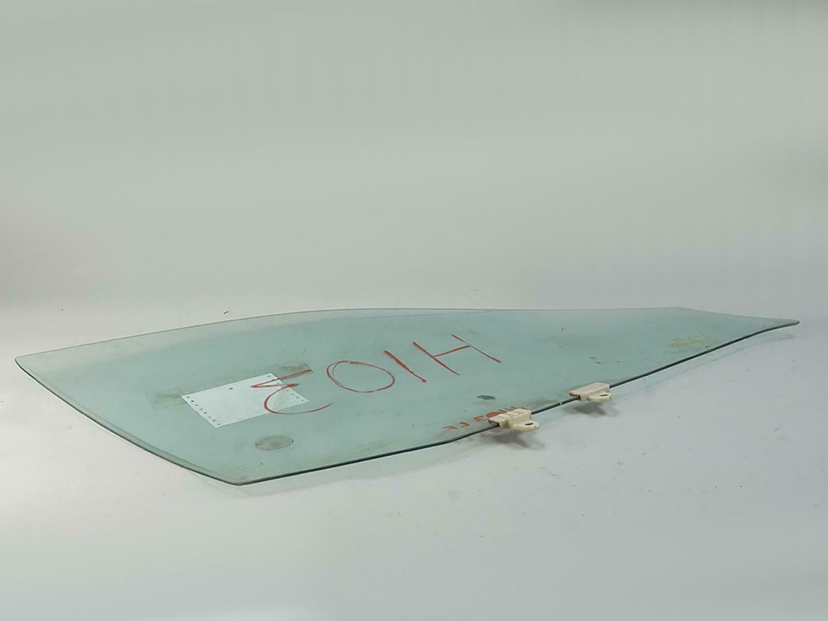 1998 - 1999 Nissan Altima Sedan Door Window Glass Front Driver 803009E000 OEM
