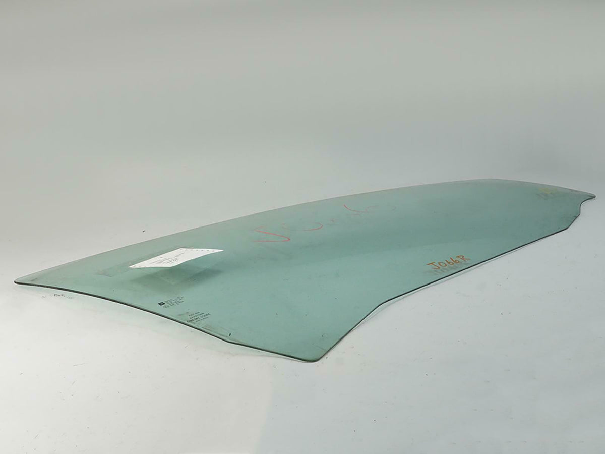 2005 - 2010 Chevrolet Cobalt Coupe Door Window Glass Front Right 22701098 OEM