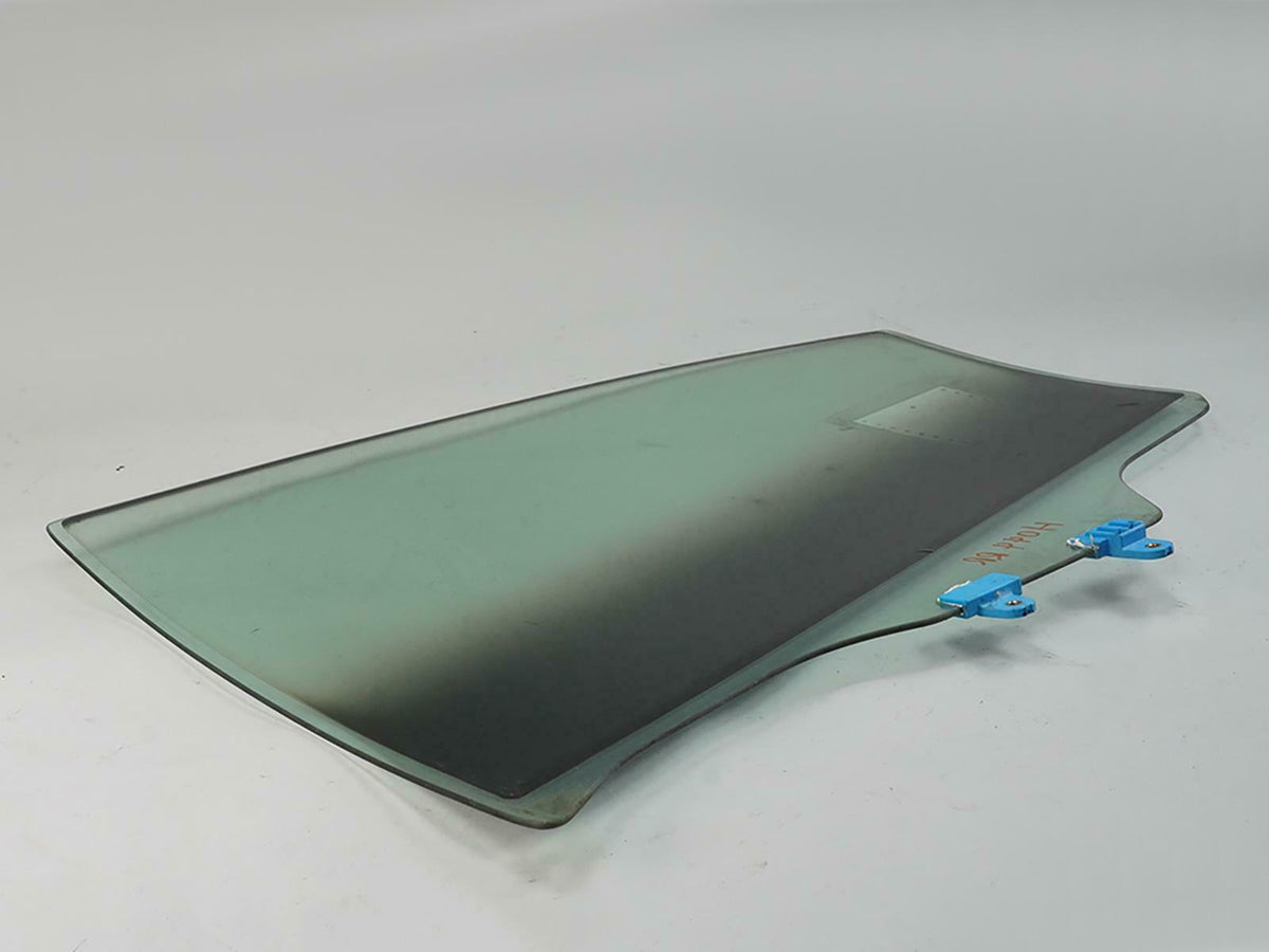 2002 - 2006 Nissan Altima Sedan Door Window Glass Tint Passenger 823008J000 OEM