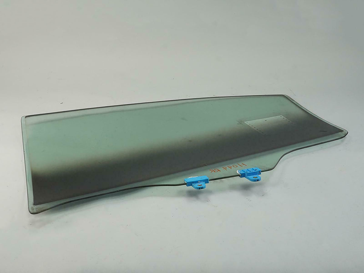 2002 - 2006 Nissan Altima Sedan Door Window Glass Tint Passenger 823008J000 OEM