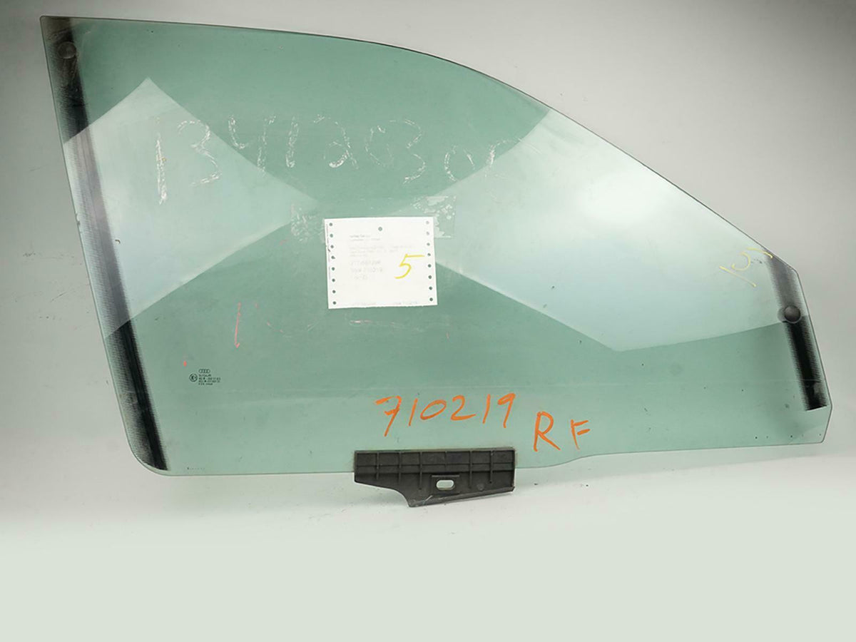 1995 - 1998 Audi A6 Sedan 4dr Door Window Glass Front Passenger 4A0845022A OEM