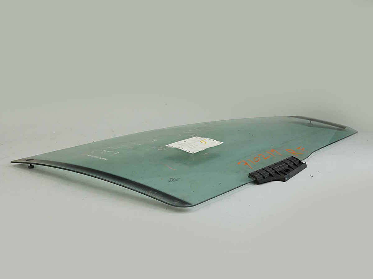 1995 - 1998 Audi A6 Sedan 4dr Door Window Glass Front Passenger 4A0845022A OEM
