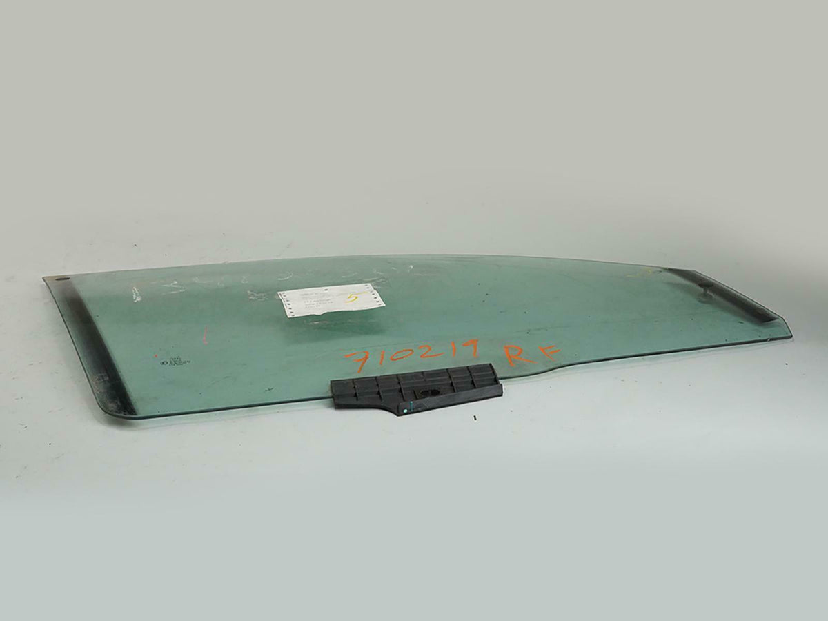1995 - 1998 Audi A6 Sedan 4dr Door Window Glass Front Passenger 4A0845022A OEM