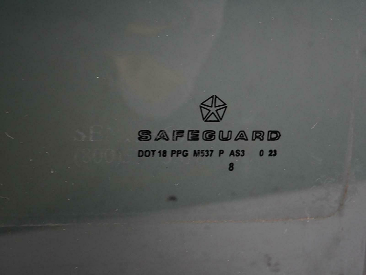 99-04 Jeep Grand Cherokee Door Window Glass Privacy Tint Rear Right 55136036 OEM