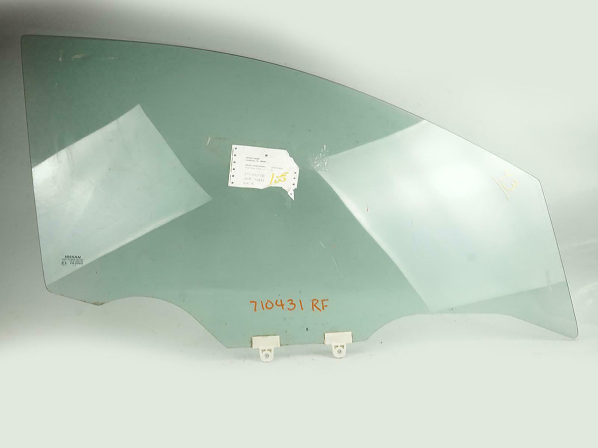 2007 - 2012 Nissan Versa Hatchback Door Window Glass Front Right 80300EL000 OEM