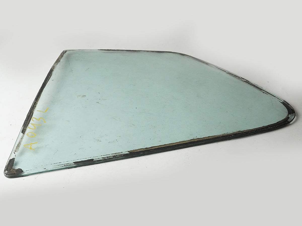 1977 - 1982 Porsche 924 Quarter Window Glass Rear Driver Side 477845311A OEM