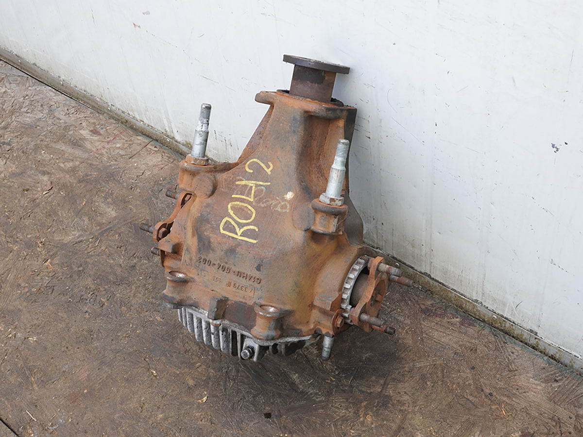 98-02 Jaguar XK8 X100 Rear Differential Carrier C14HU-004-003 OEM 440-58895