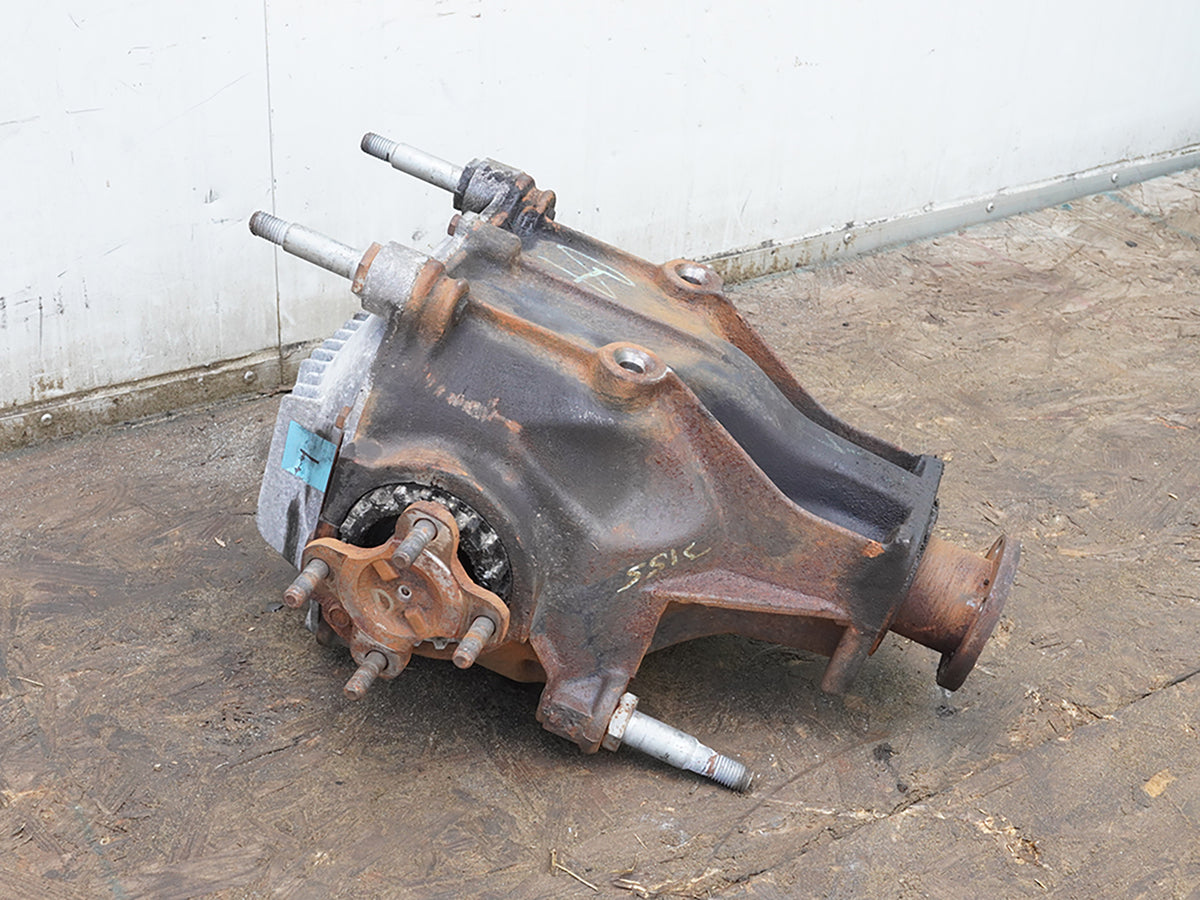 98-02 Jaguar XK8 X100 Rear Differential Carrier C14HU-004-003 OEM 440-58895