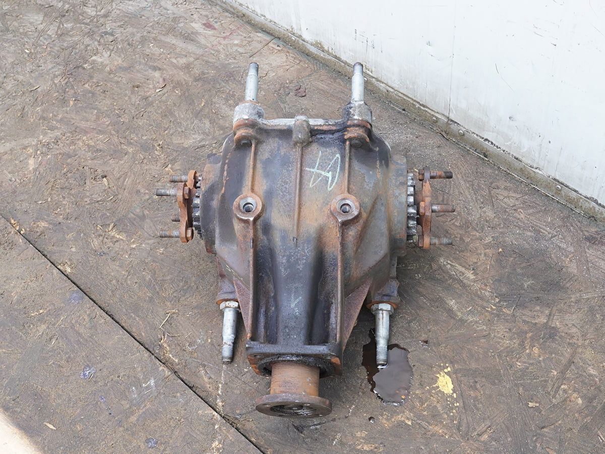 98-02 Jaguar XK8 X100 Rear Differential Carrier C14HU-004-003 OEM 440-58895