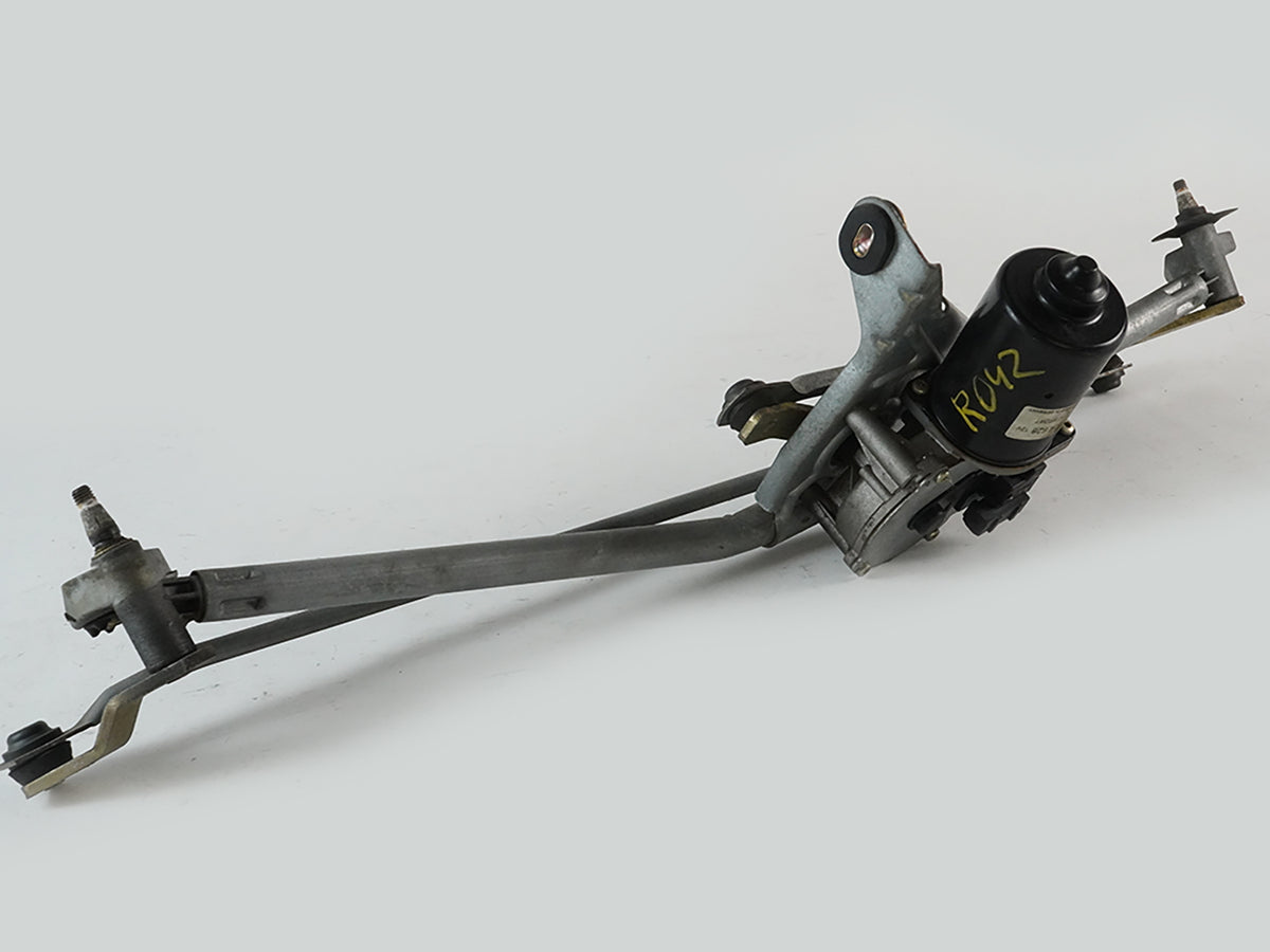 97-06 Jaguar XK8 Convertible Windshield Wiper Linkage Motor Front GJA8951AF OEM