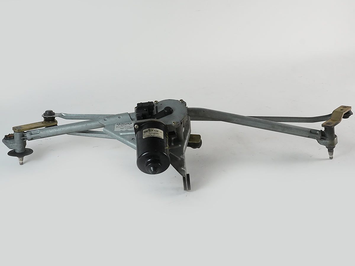97-06 Jaguar XK8 Convertible Windshield Wiper Linkage Motor Front GJA8951AF OEM