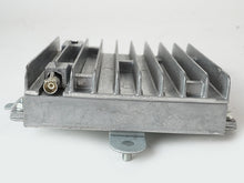 Load image into Gallery viewer, 2007 - 2009 Mercedes S Class W221 S550 Antenna Amplifier Booster Module Unit OEM, in stock