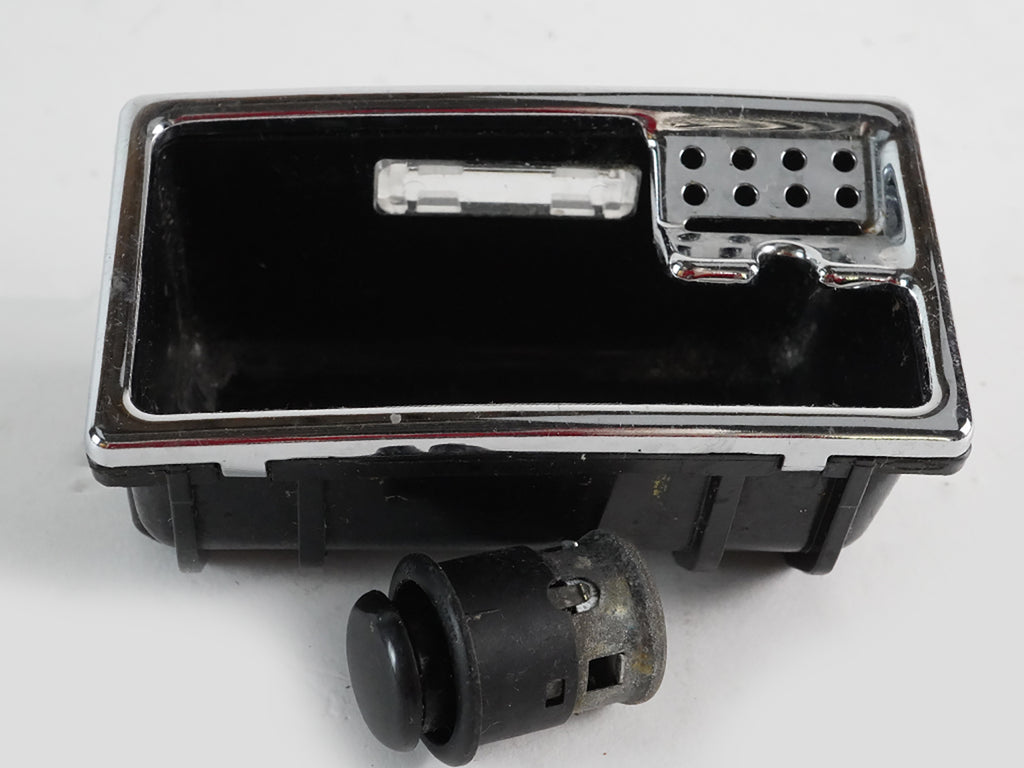  2007 - 2009 Mercedes Benz S Class W221 Ahtray Lighter Console Center 2218100030, used