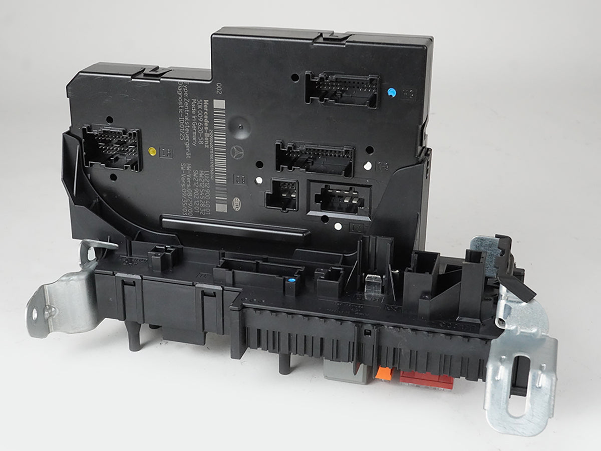 2010 - 2013 Mercedes Benz E Class W212 Sam Fuse Relay Box Control Module OEM